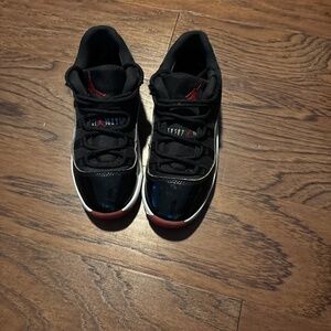Jordan 11s Low